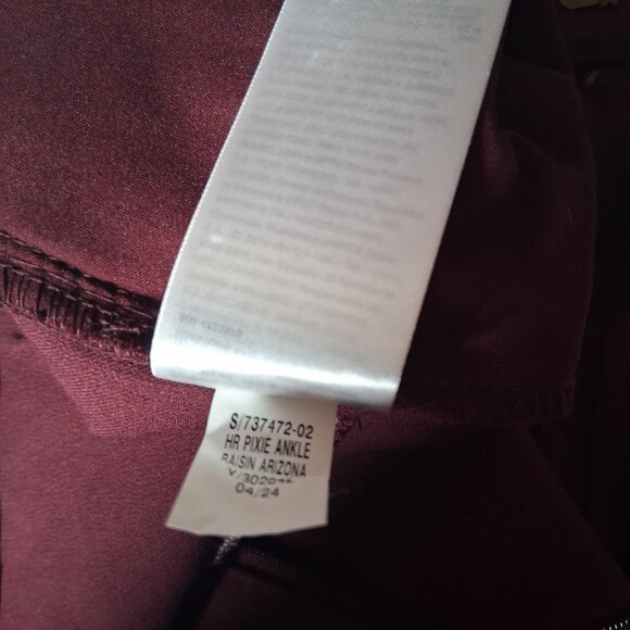 Old Navy Pixie Skinny Pants Women 12 Maroon Stretch Classic Smooth Pockets NEW - Picture 3 of 11